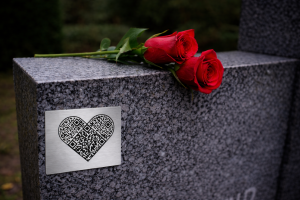 QR-Code für Grabsteine - Motiv Herz ERÖFFNUNGSANGEBOT