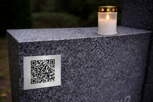 QR-Code für Grabsteine - Motiv Basis ERÖFFNUNGSANGEBOT