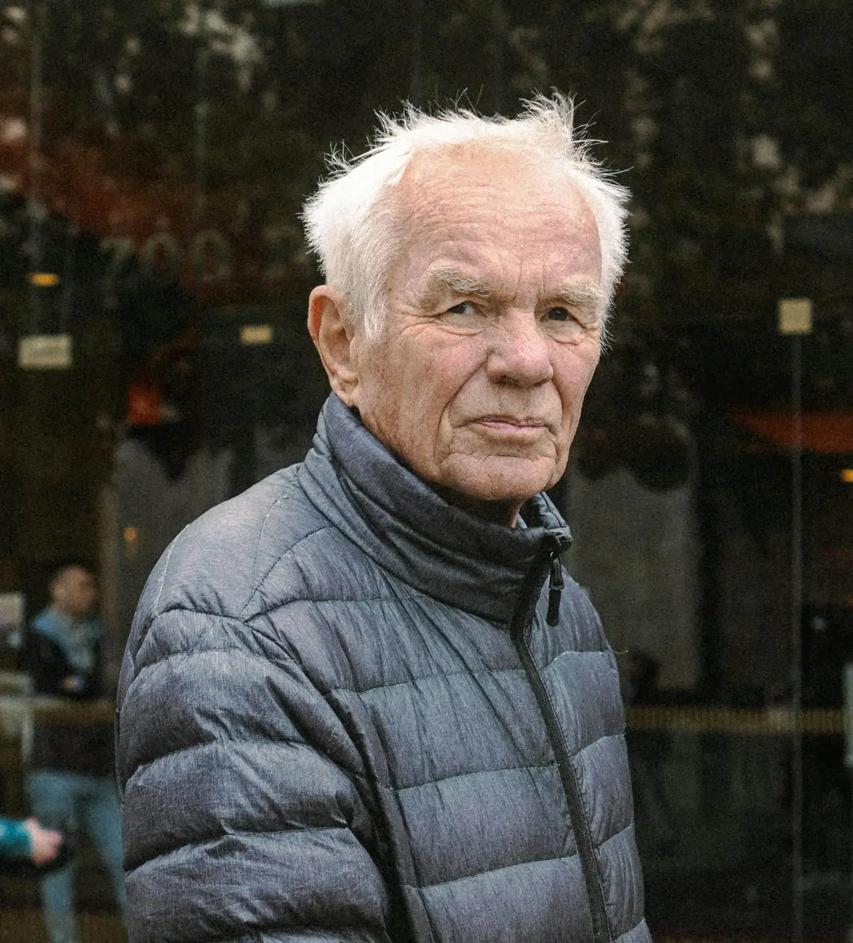 Jochen F.